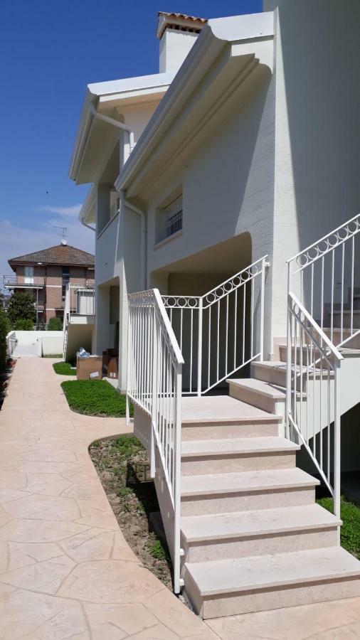 Domus Fiorita Appartement *